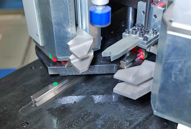 Четырёхголовочная линия для углового соединения DL4ZJX-CNC-170×2500×3500