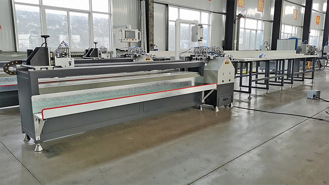 Станок для резки штапиков для пластиковых профилей SKYT-CNC-6